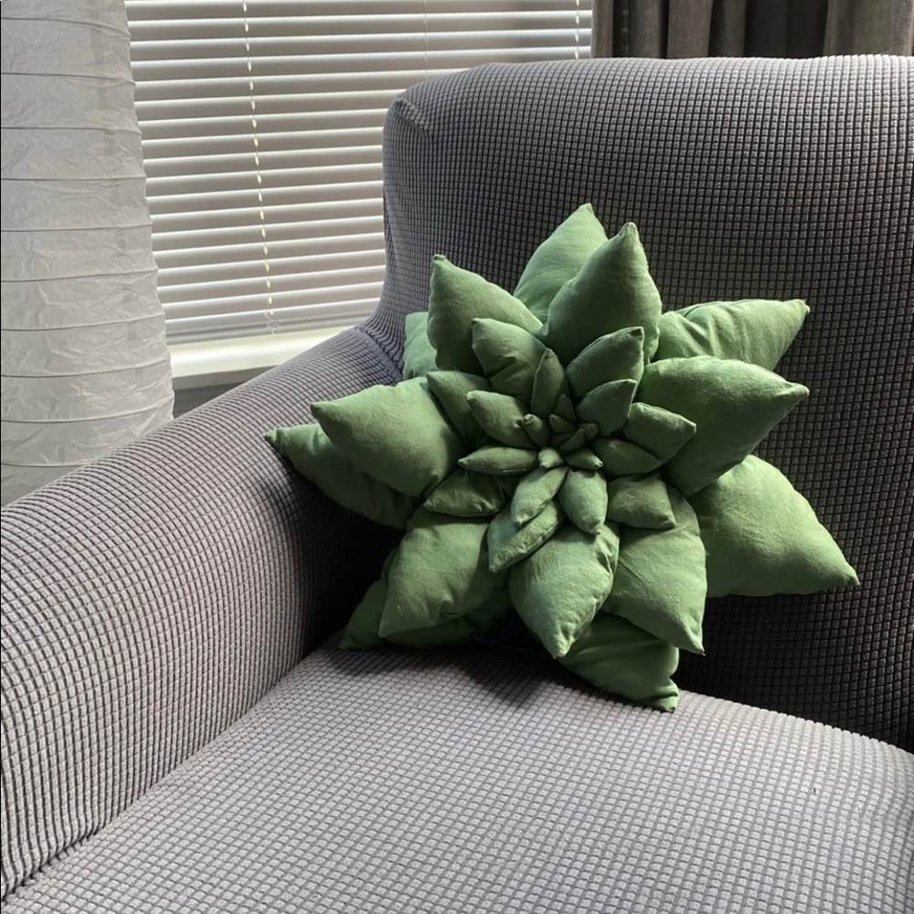 Succulent shaped pillow